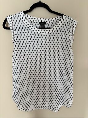 Ann Taylor White Camisole with Black Diamond Print